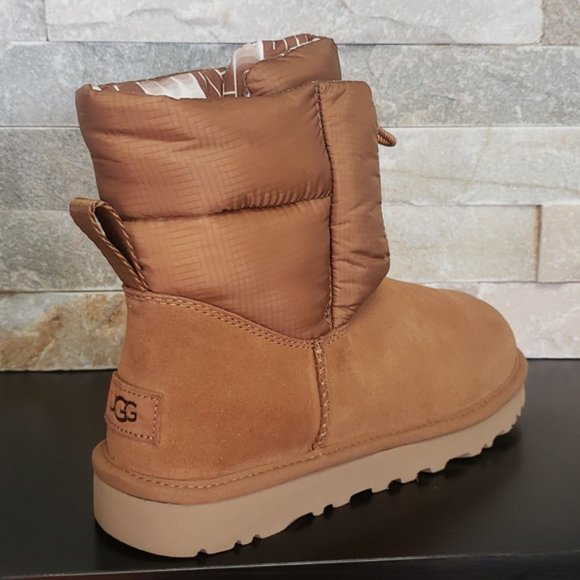 🎁 UGG Classic Maxi Toggle Boot - Picture 6 of 6